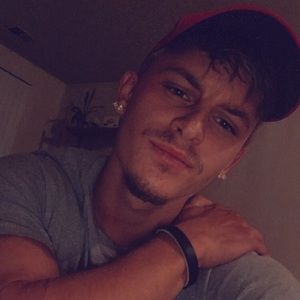 Meet your Posher, Devin